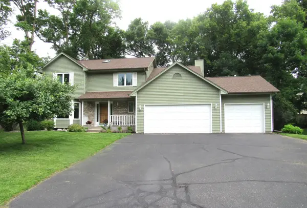 1020 Lake Lucy Road, Chanhassen, MN 55317