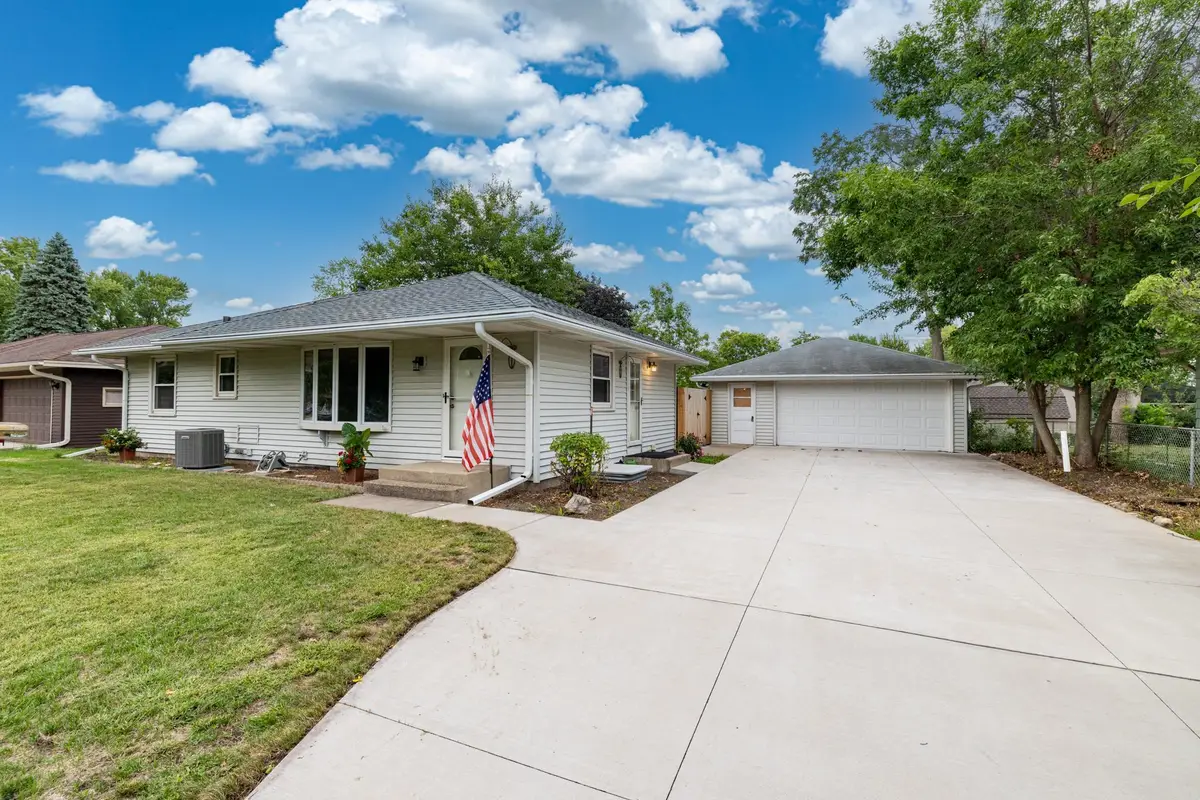 8739 Hadley Avenue S, Cottage Grove, MN 55016 - #1