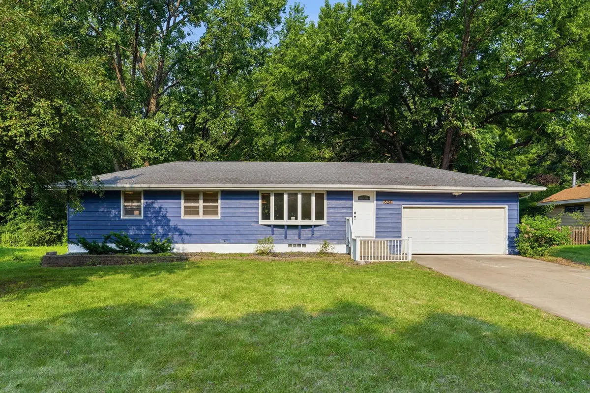 624 20th Avenue Nw, Saint Paul, MN 55112 - #1