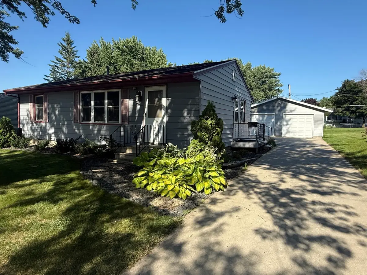 508 3rd Avenue Ne, Byron, MN 55920 - #1