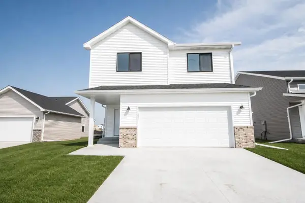 6373 Saint Ann Avenue, Horace, ND 58047