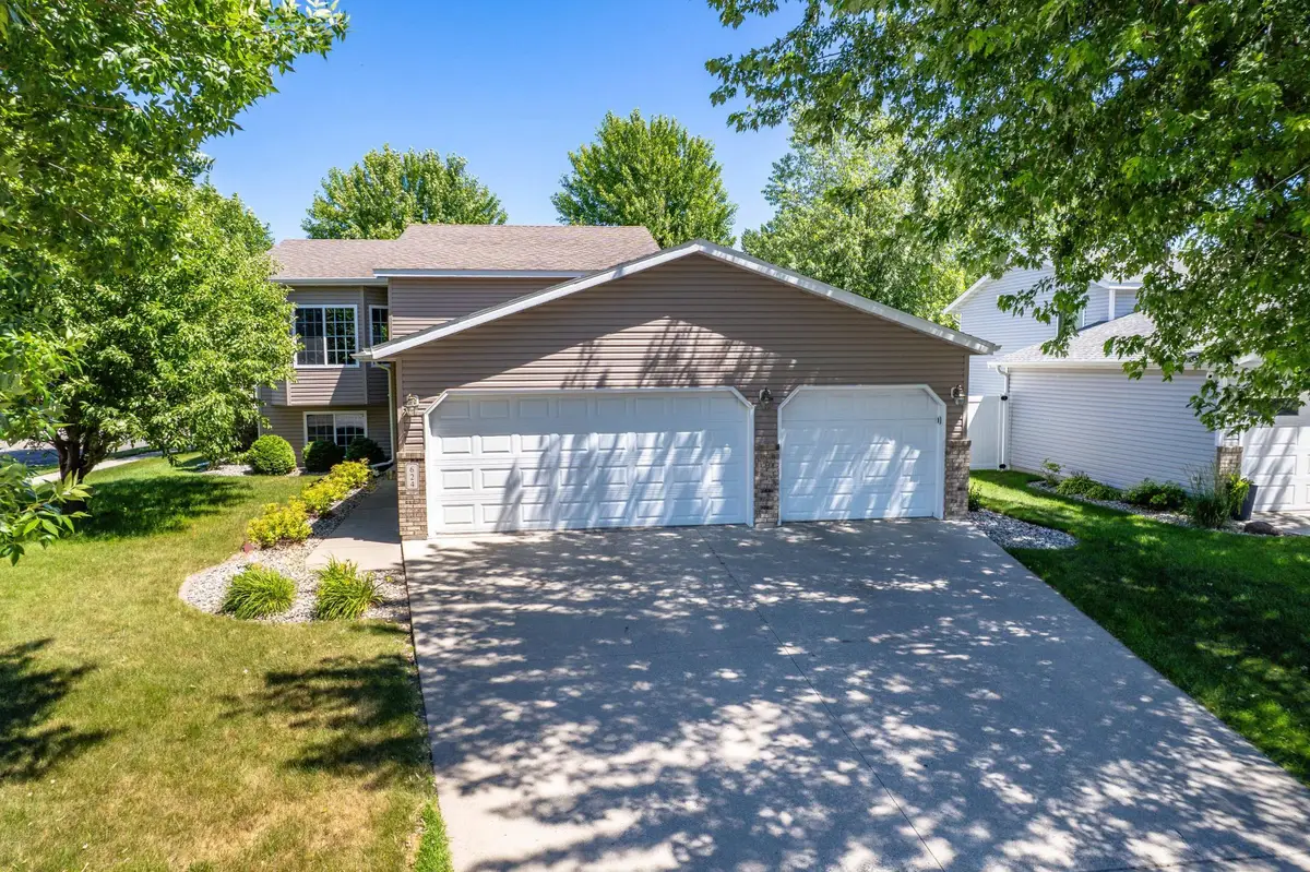 624 29th Street N, Moorhead, MN 56560 - #1