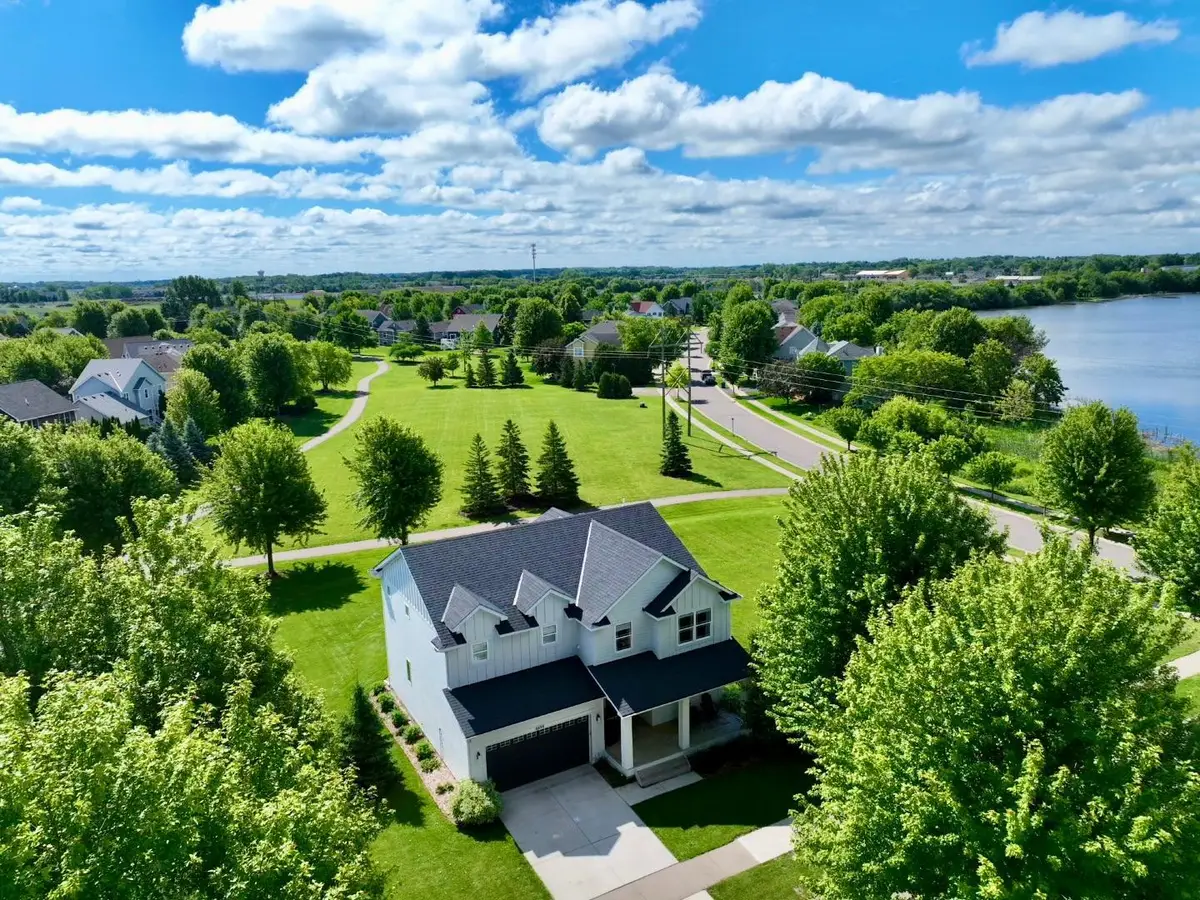 6694 Lakeview Circle Ne, Albertville, MN 55301 - #1