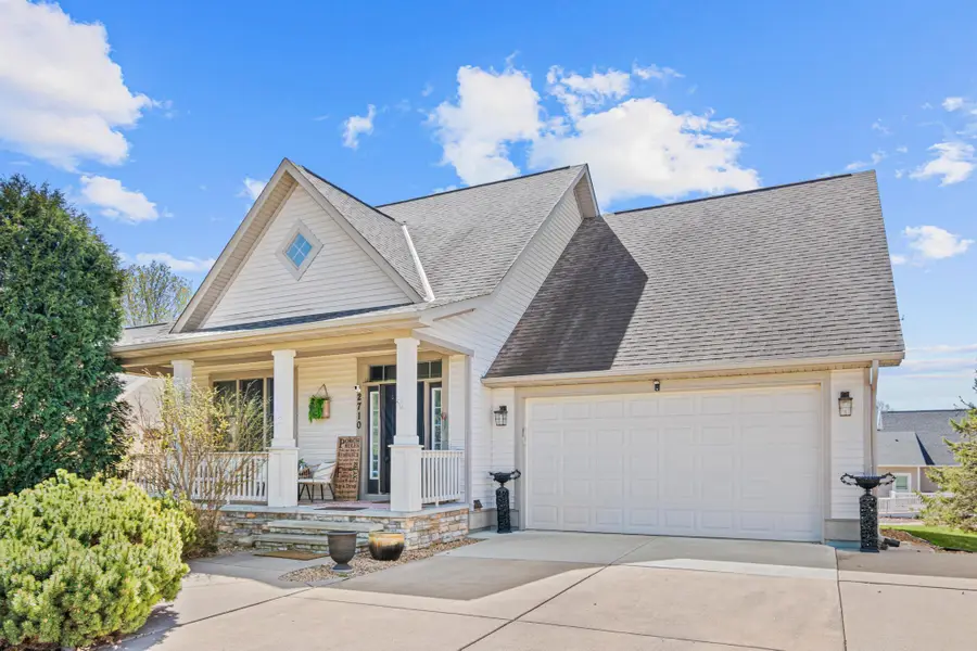 2710 Red Splendor Circle E, Maplewood, MN 55119 - #3