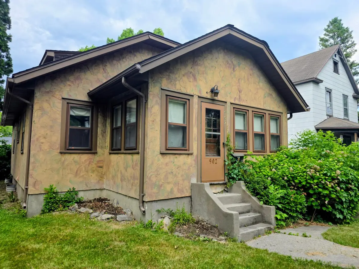 902 7th Street, International Falls, MN 56649 - #1