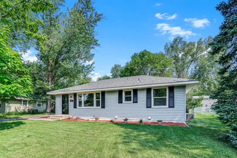 653 108th Lane Nw, Coon Rapids, MN 55448 - #3