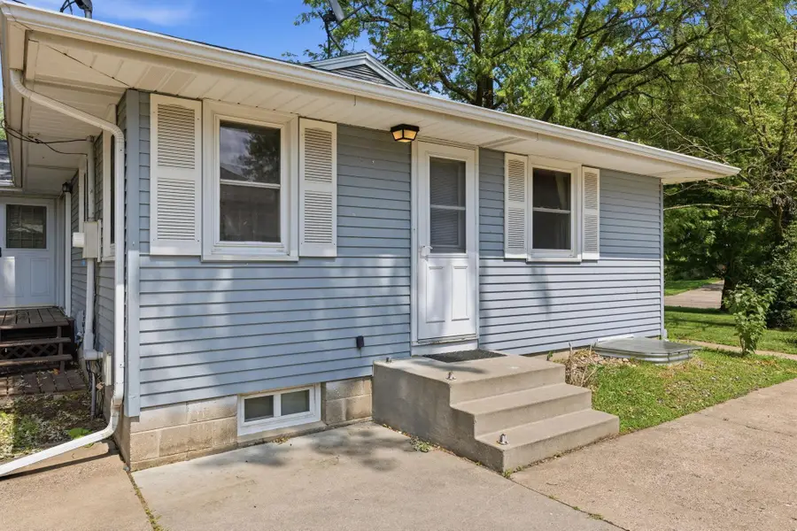 821 Sterling Street N, Maplewood, MN 55119 - #3