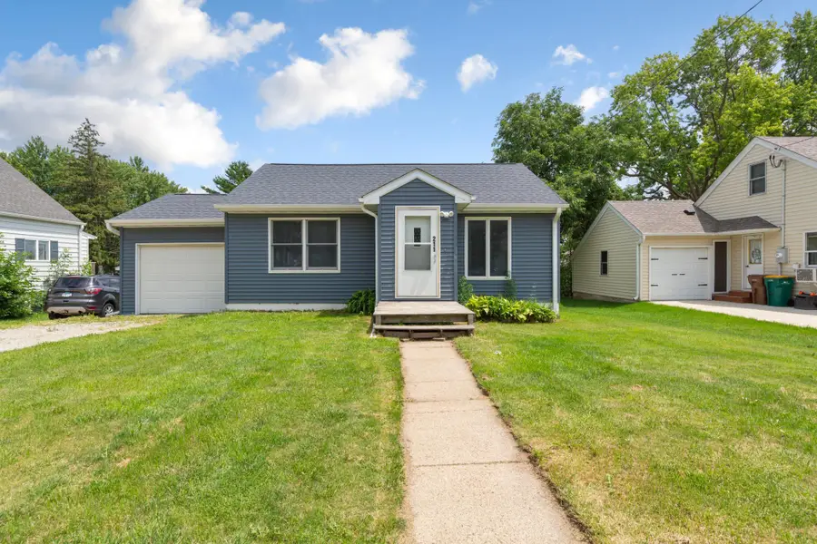211 Independence Avenue S, Clarks Grove, MN 56016 - #2