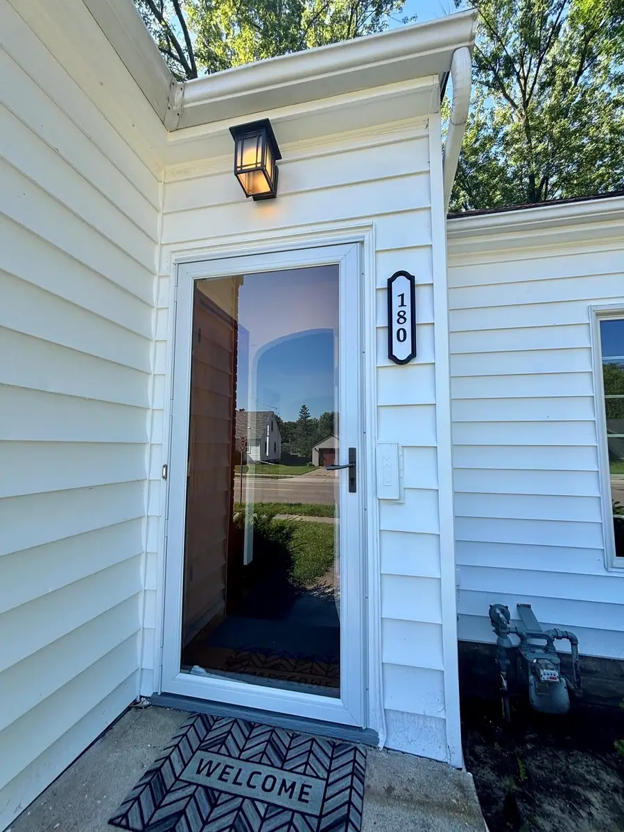 180 Bernard Street E, West Saint Paul, MN 55118 - #3
