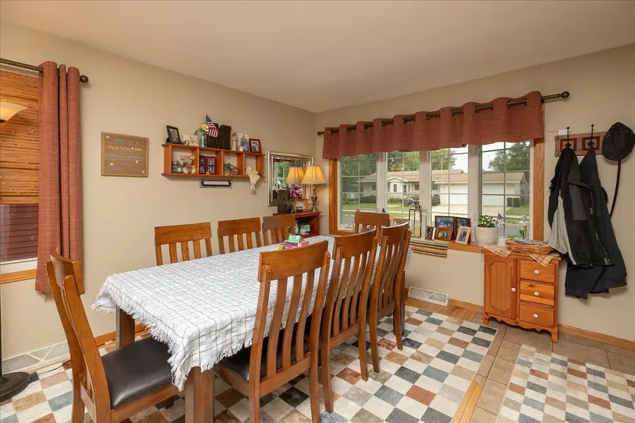 217 1st Street Ne, Hayfield, MN 55940 - #2