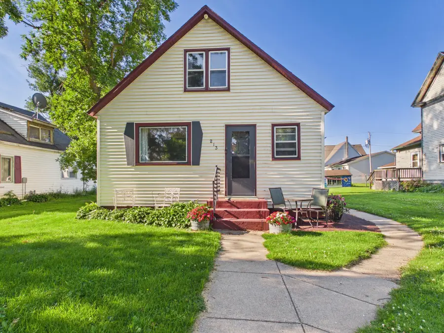 213 E 4th Street, Cyrus, MN 56381 - #2