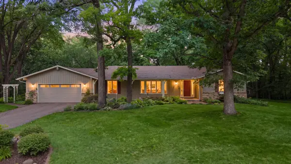 8001 Pennsylvania Road, Bloomington, MN 55438