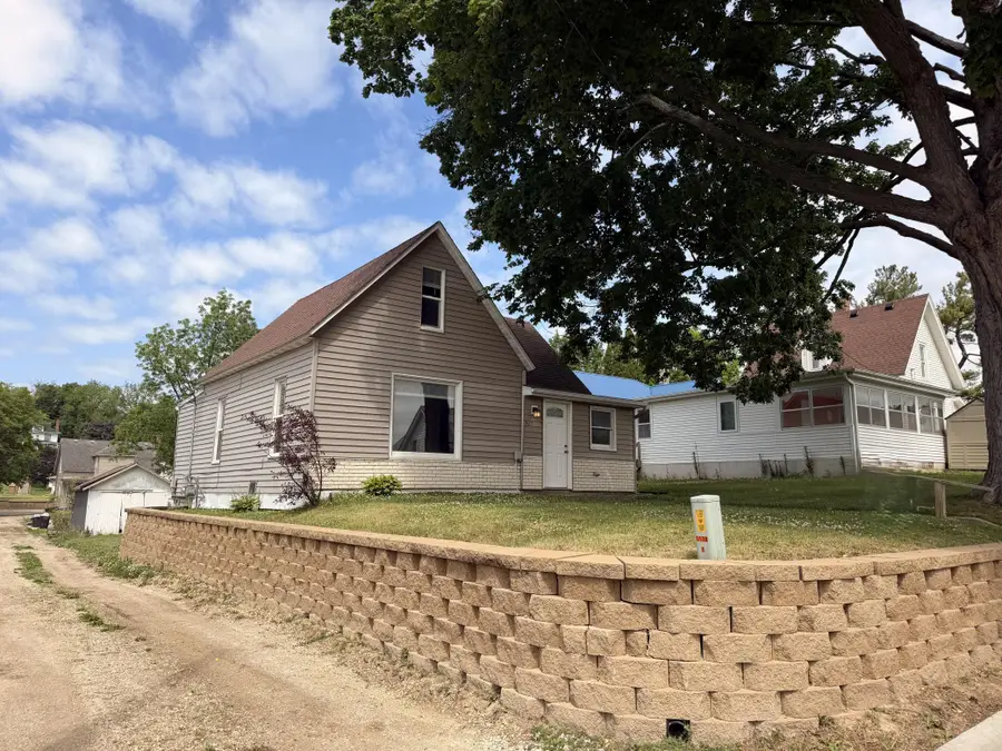 309 Pleasant Street Ne, Preston, MN 55965 - #3
