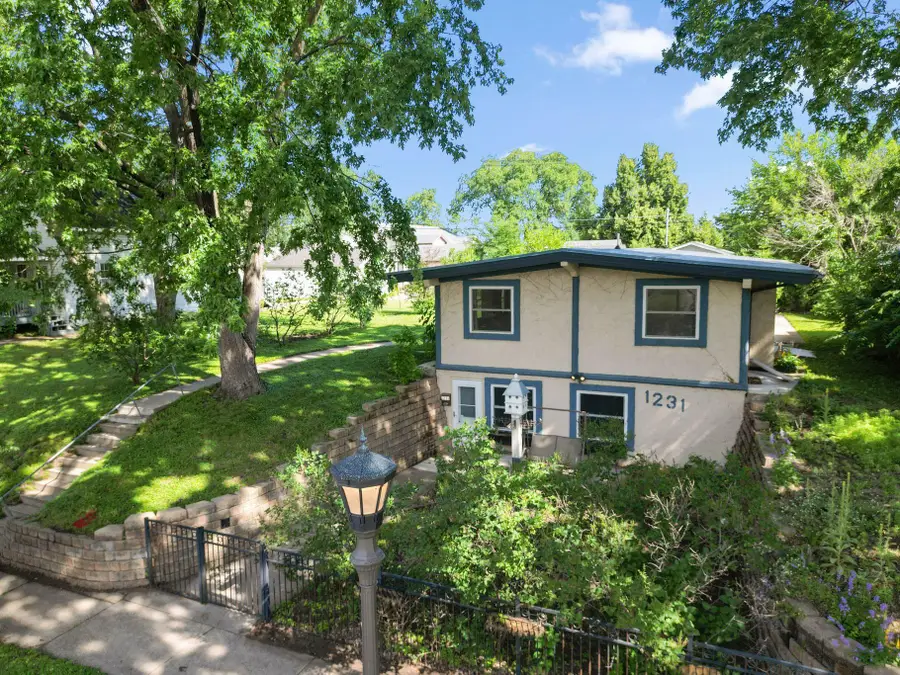 1231 Hewitt Avenue, Saint Paul, MN 55104 - #2