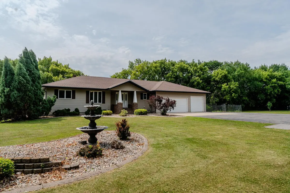 6409 County Road 17 S, Horace, ND 58047 - #1
