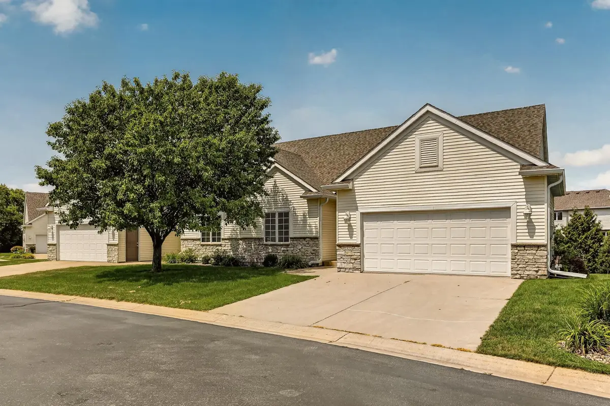 2322 Coral Court Ne, Rochester, MN 55906 - #1