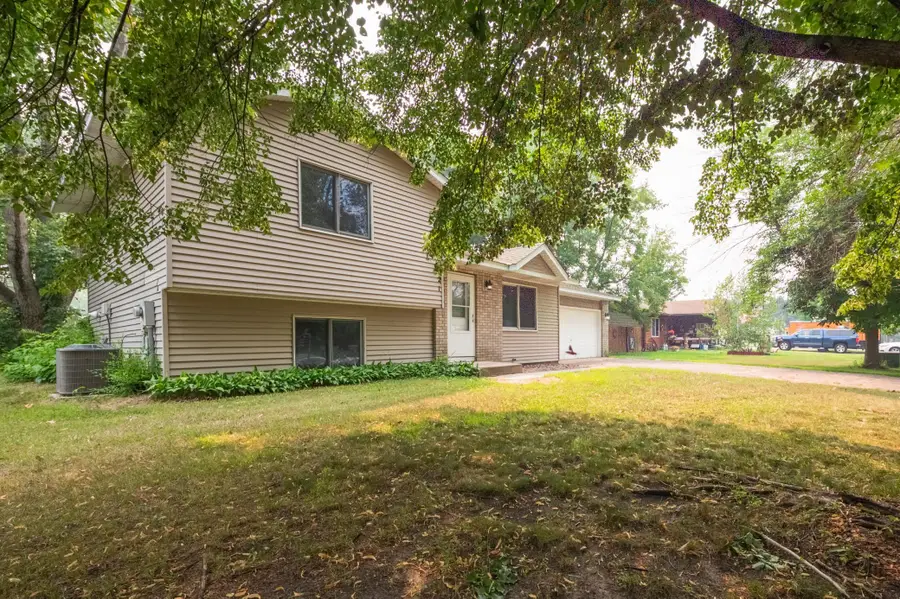 821 Birch Street Sw, Isanti, MN 55040 - #2