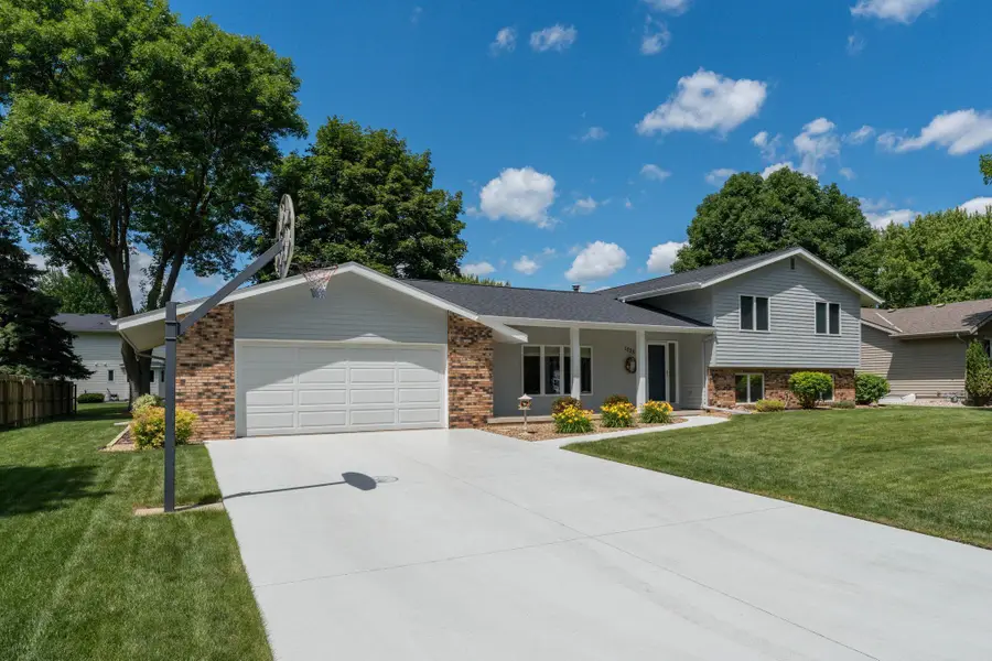 1028 Shady Oak Drive, Mankato, MN 56003 - #2