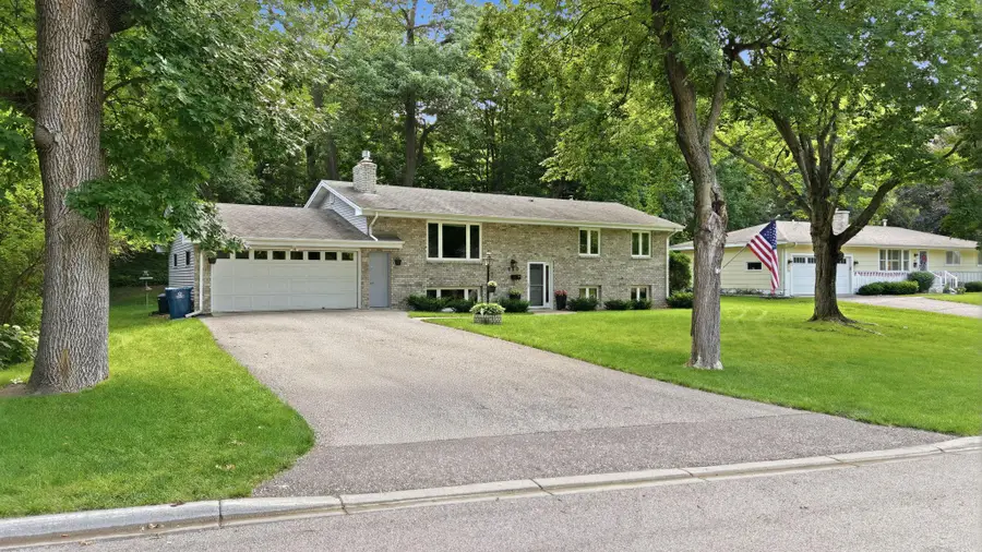 250 Glenbrook Road N, Wayzata, MN 55391 - #2