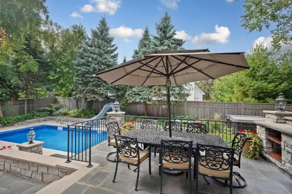 7000 Weston Circle, Edina, MN 55439
