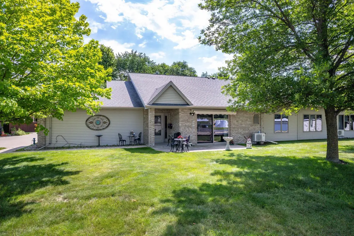 1036 N 1st Avenue, Fergus Falls, MN 56537 - #1