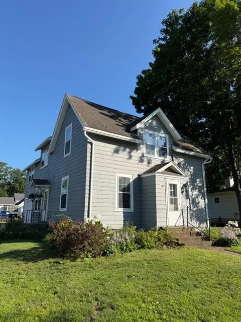 619 E Wells Street, Durand, WI 54736
