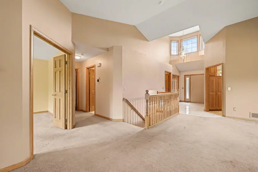 3028 Highpointe Curve, Roseville, MN 55113 - #3