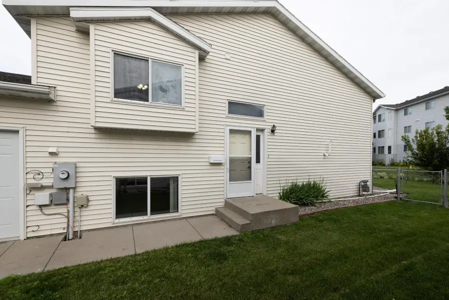 3015 Dakota Park Circle S, Fargo, ND 58104 - #3