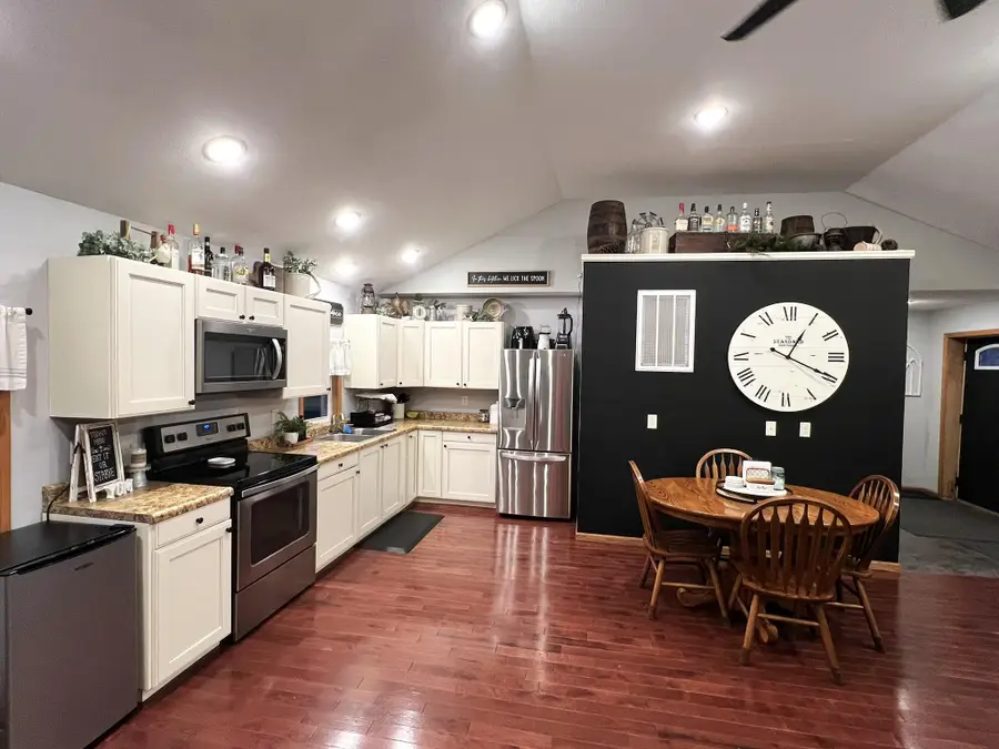 420 Oakwood Street, Millville, MN 55957 - #2