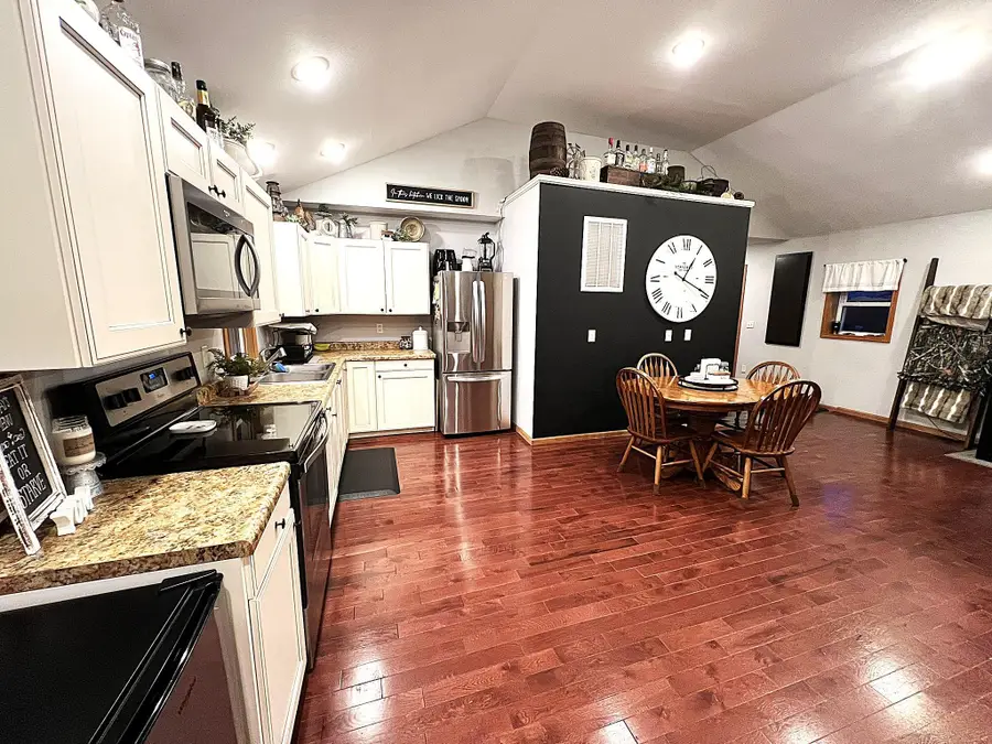 420 Oakwood Street, Millville, MN 55957 - #3