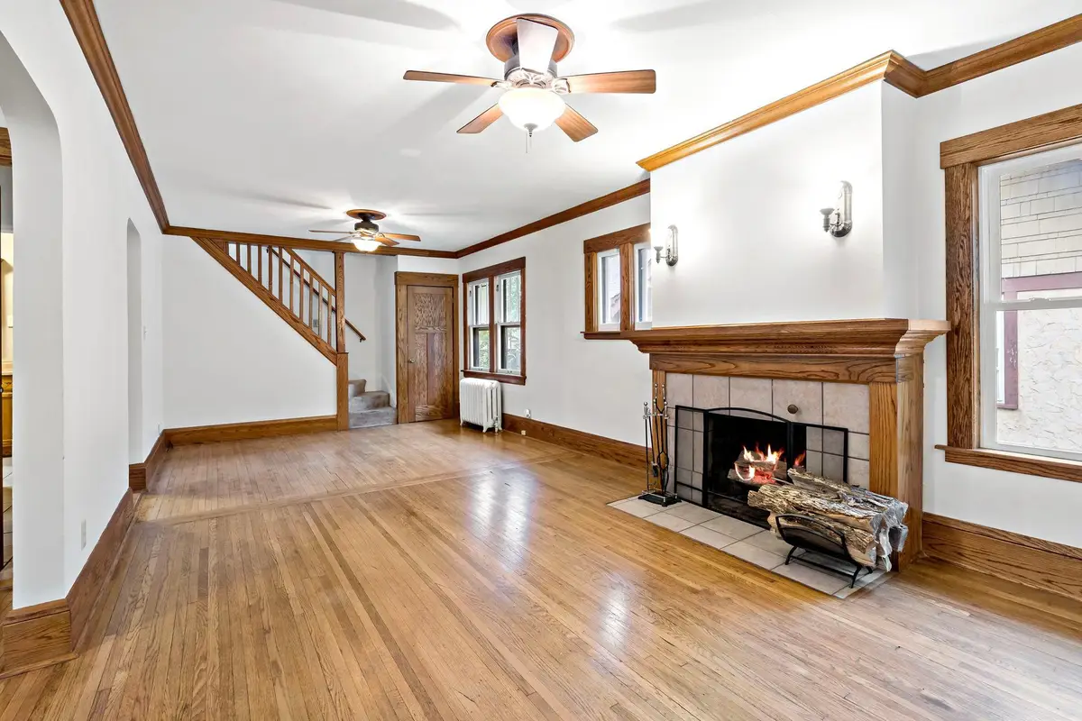 1051 Sherburne Avenue, Saint Paul, MN 55104 - #1