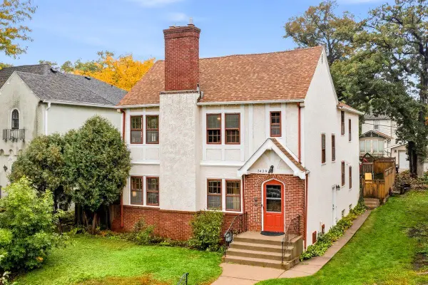3428 Hennepin Avenue S, Minneapolis, MN 55408