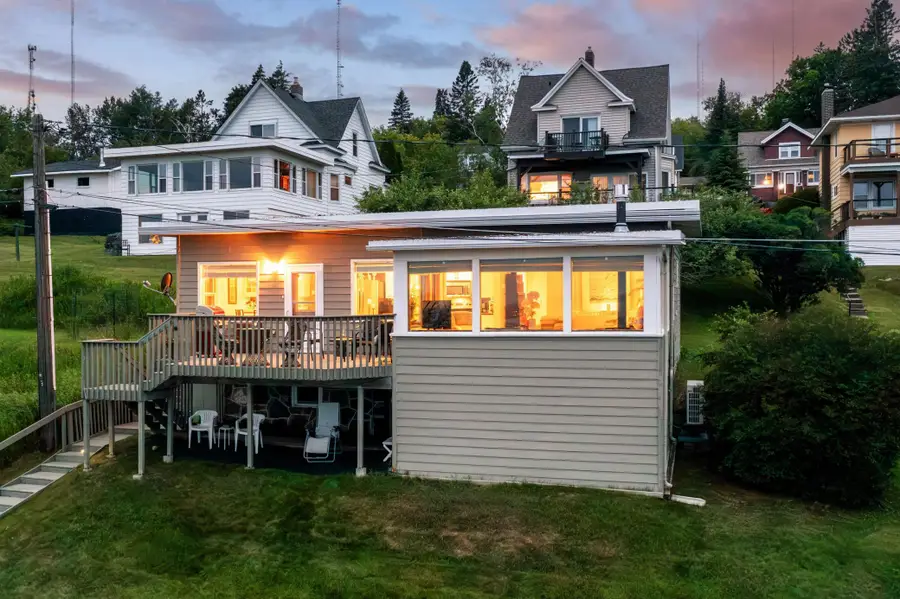 615 W 6th Street, Duluth, MN 55806 - #3