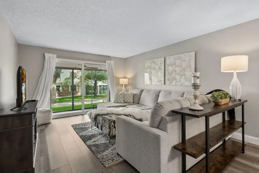 10540 43rd Avenue N #103, Plymouth, MN 55442 - #3