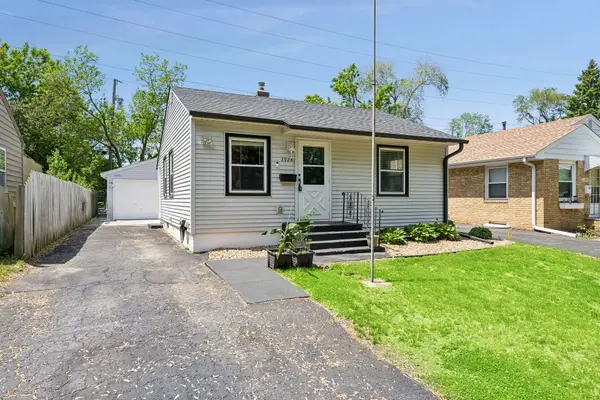 2924 Blackstone Avenue, Saint Louis Park, MN 55416