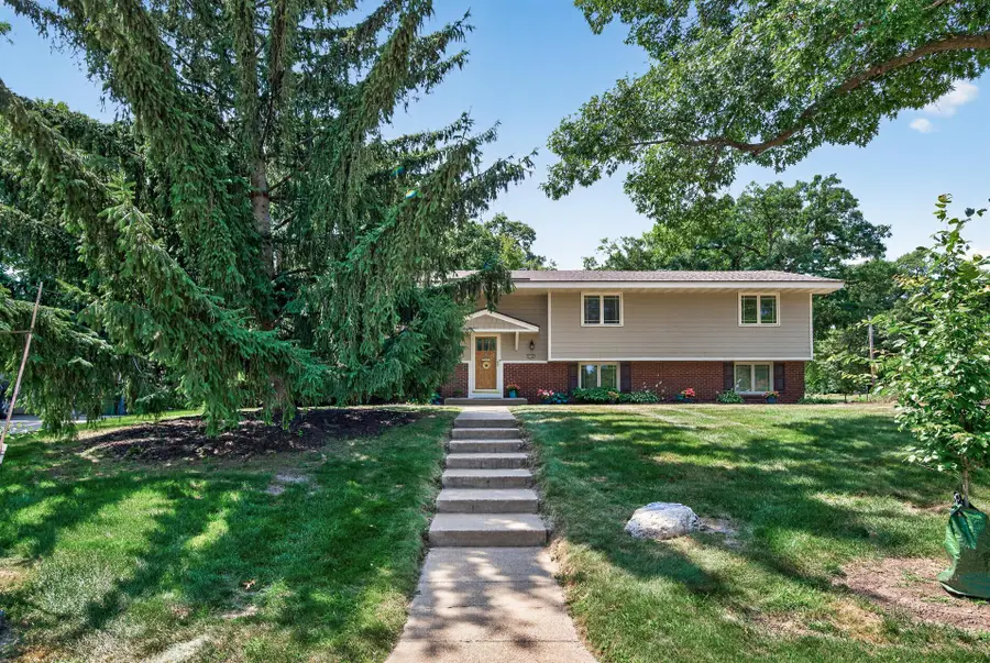 2200 Chalet Drive Ne, Columbia Heights, MN 55421 - #3