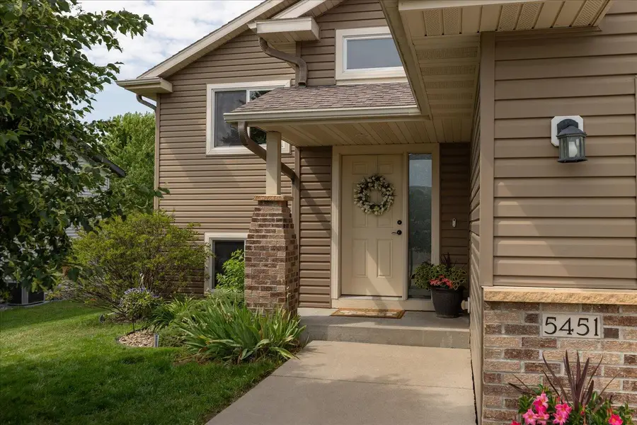 5451 Castleview Drive Nw, Rochester, MN 55901 - #2