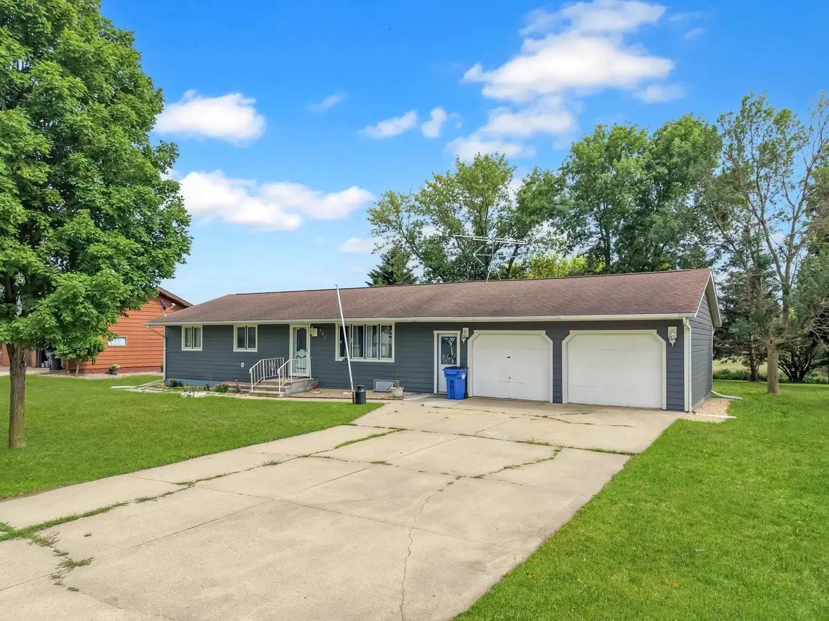 201 Main Avenue, Chandler, MN 56122 - #1