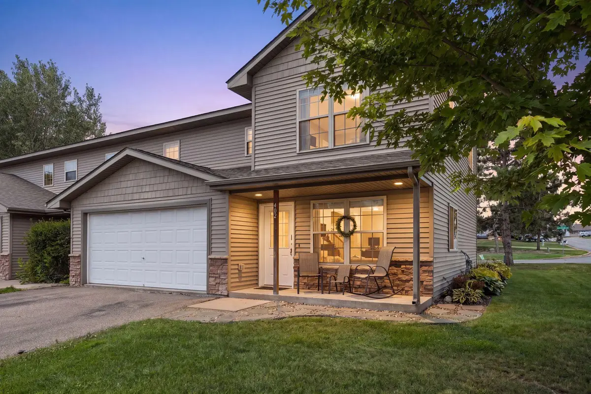 402 Sierra Place, Roberts, WI 54023 - #1