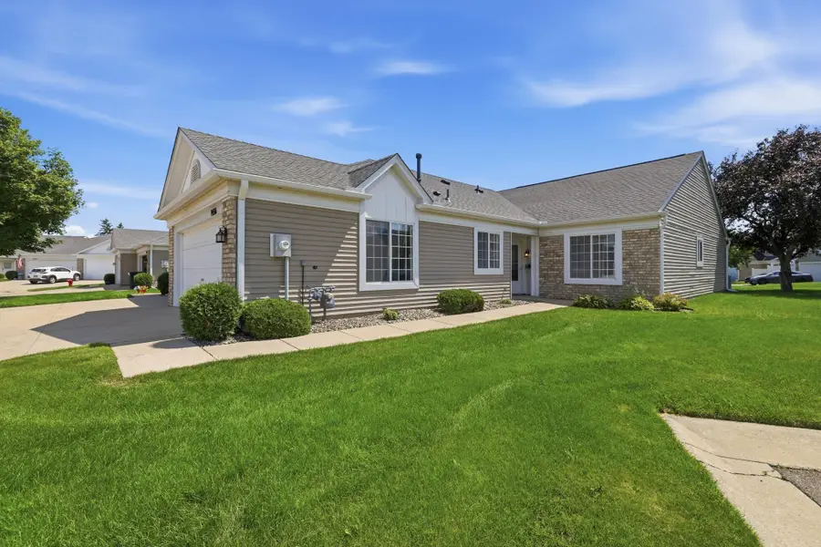 14516 Eureka Court, Apple Valley, MN 55124 - #2