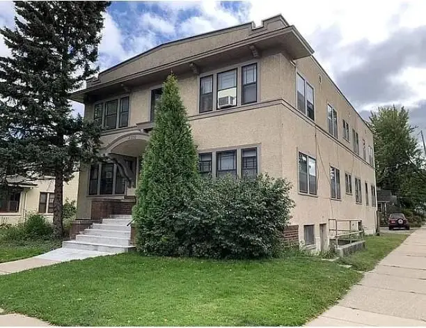 2500 Como Avenue Se, Minneapolis, MN 55414 - #1