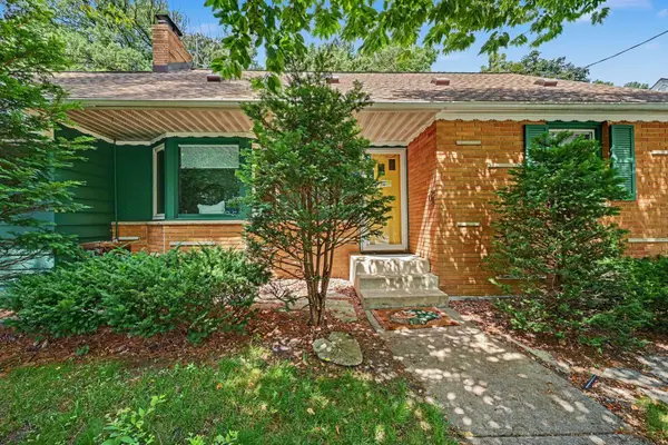 885 Old Lexington Avenue, Saint Paul, MN 55116