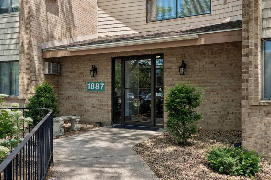 1887 Silver Bell Road #214, Eagan, MN 55122 - #2