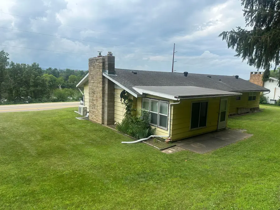S1632 State Road 35, Alma, WI 54610 - #2