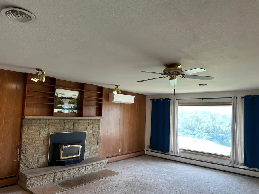 S1632 State Road 35, Alma, WI 54610 - #3