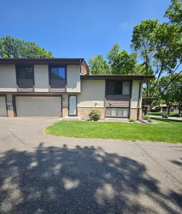 3900 Brookdale Circle N, Brooklyn Park, MN 55443