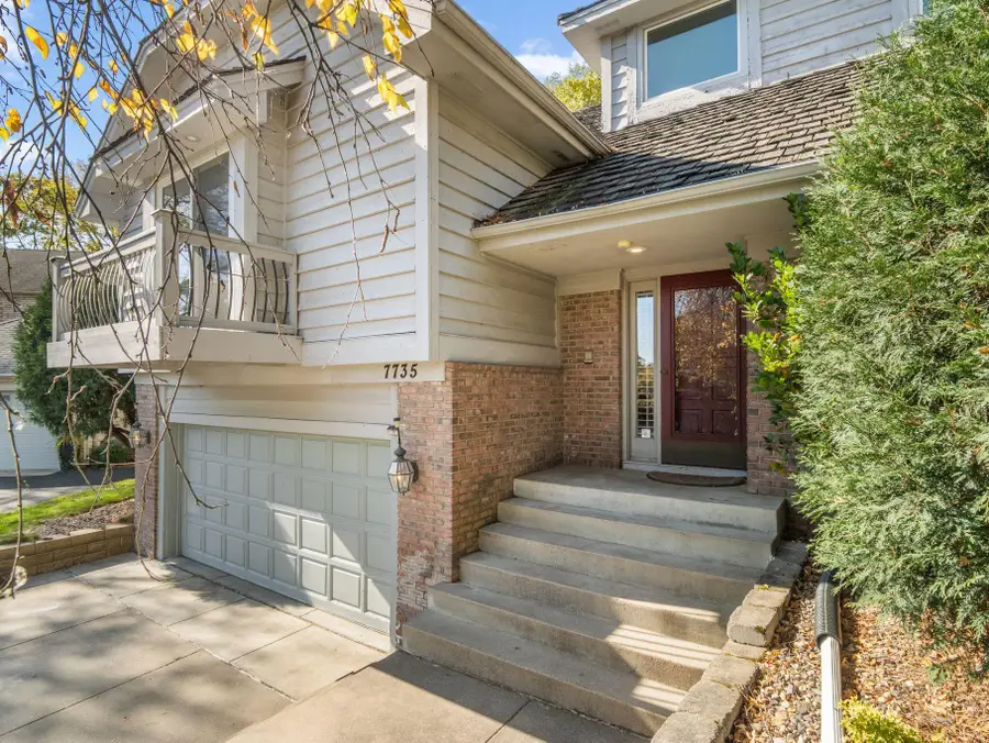 7735 Tanglewood Court, Edina, MN 55439 - #2