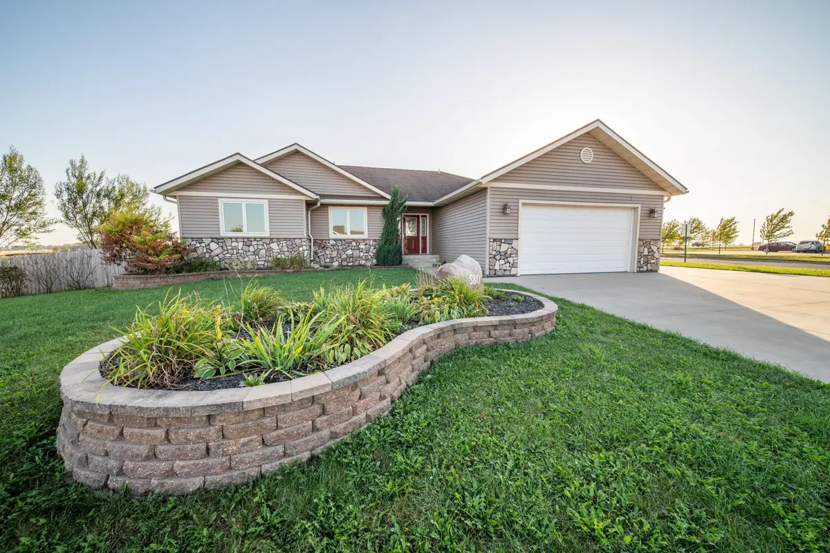 580 Canyon Lane Nw, Eyota, MN 55934 - #1