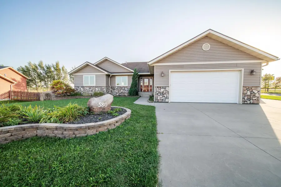 580 Canyon Lane Nw, Eyota, MN 55934 - #2