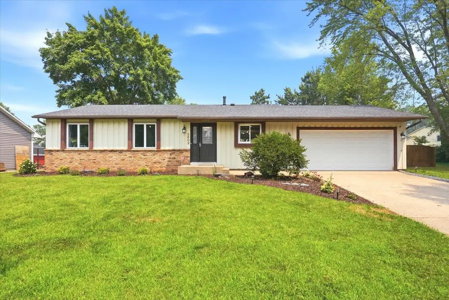 2602 Hawthorne Lane, Stillwater, MN 55082 - #2